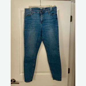 COPY - Old Navy Rockstar High Rise Ankle Jeans